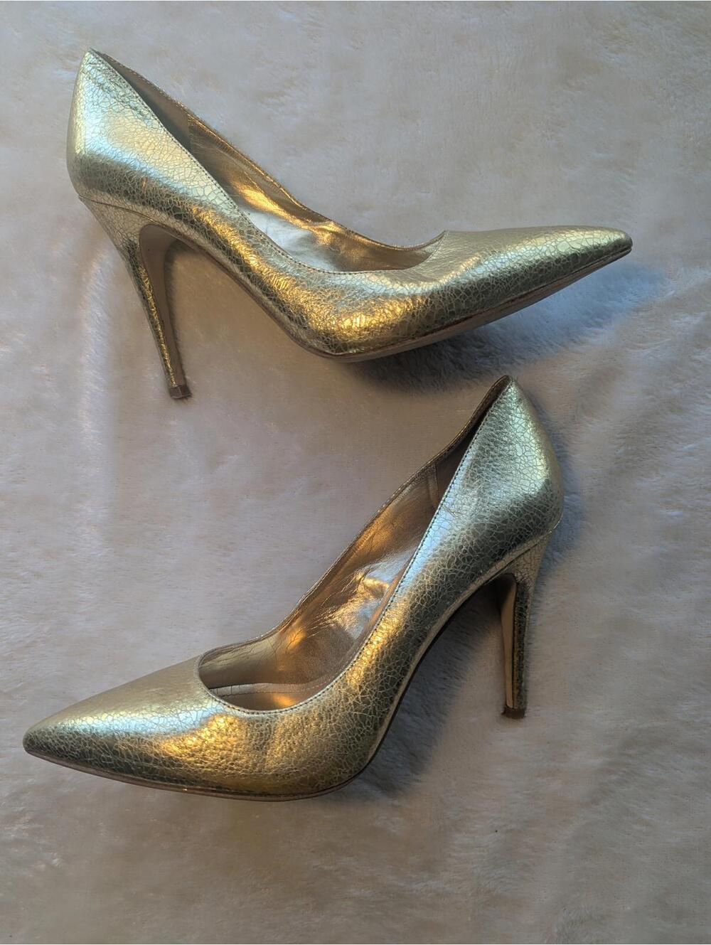 Y2k BCBGMAXAZRIA Gold Metallic Pointed Toe Pumps